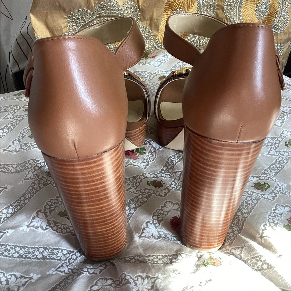 Michael Kors Tan and Black Rory Platform Leather Heels 9.5 *FIRM PRICE* - Picture 9 of 11